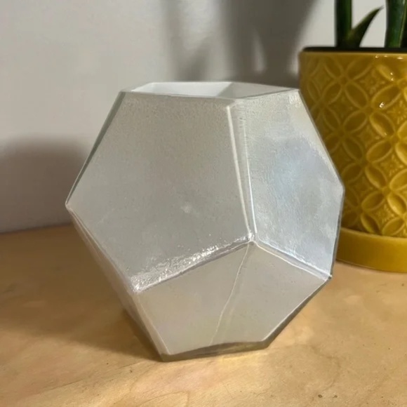 Pier 1 opalescent candle holder/vase - Picture 2 of 6